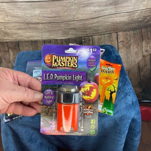 Halloween special lot #8 with various Halloween supplies - Picture 5 of 6